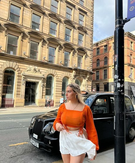 Beth Riva étoile adulte photos