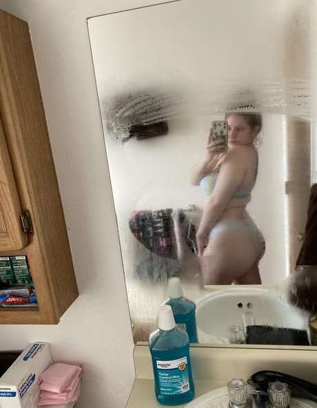 nikoletlarie actrice chaude photos