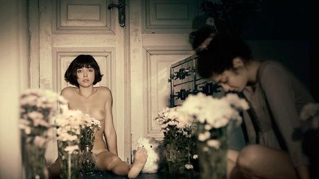 Ceyda Kocman modèle adulte des photos