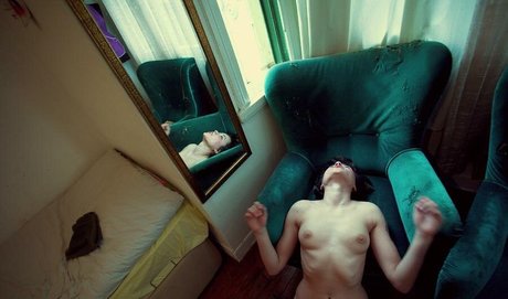 Ceyda Kocman modèle pornographique collection