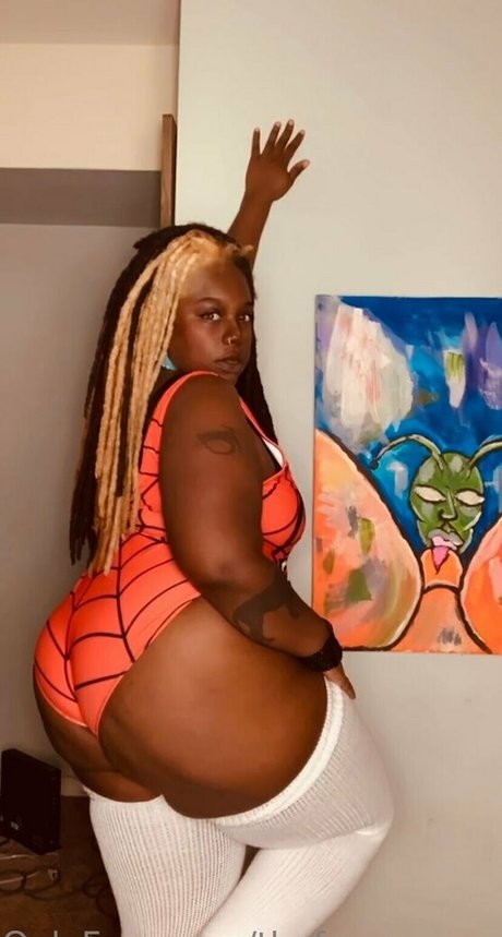 thefamouspeachesandcream star du porno sexy photos