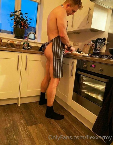 flexxarmy modèle xxx image