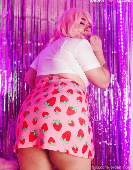 vipjordanlalond étoile nue images