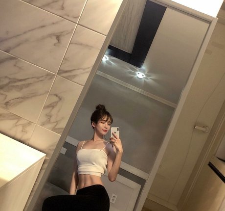 gpdnjs__k xxx star du porno image