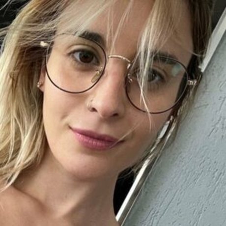 Britneybabe11 star du porno en haute qualité photos