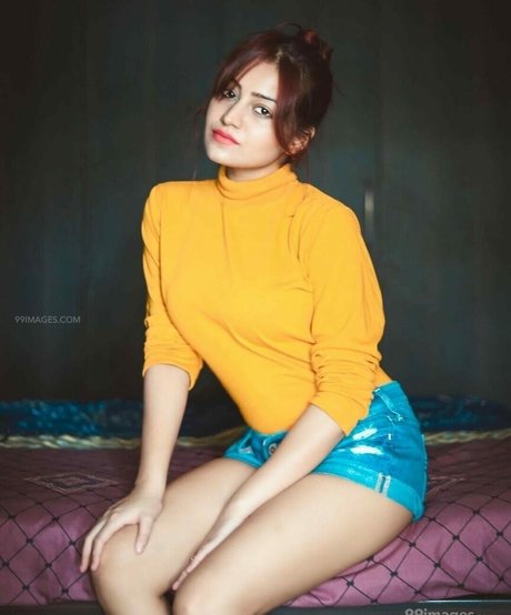 Simran Kaur Hundal belle étoile photo