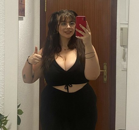 ladle tsunade modèle sexy galeries