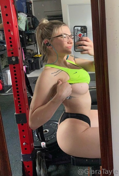 giaratayle modèle porno galerie