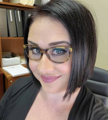 Irishkitty0408 modèle parfait photos