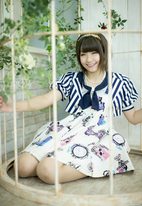 ayame apricot star pornographique photo