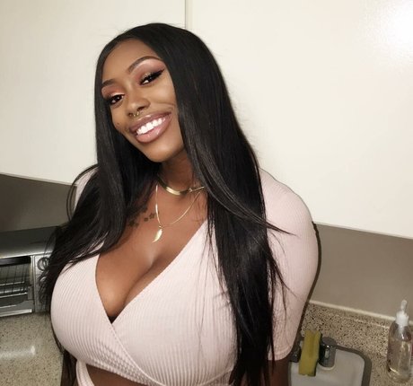 NonnieBaby modèle img