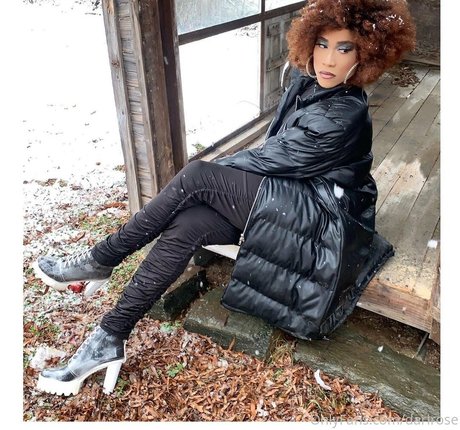 darirose modèle de sexe image