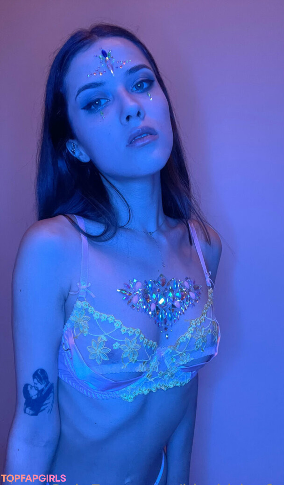 kirakiri gfe modèle sexy archive