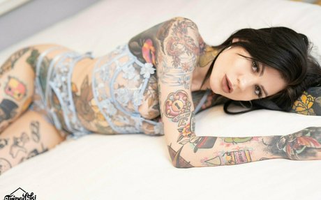 Tripodski mannequin archive