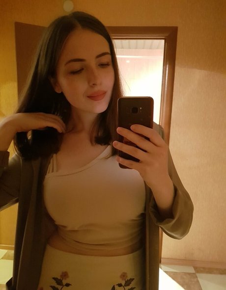 cabiriaxxx actrice de sexe img