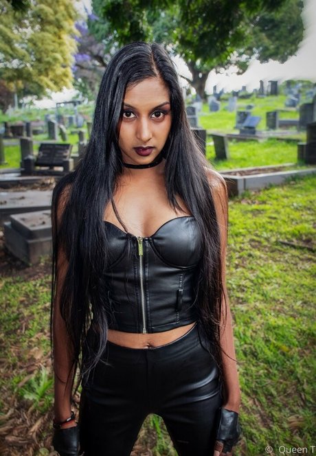 ado asiatique solo onlyfans haut nu collection