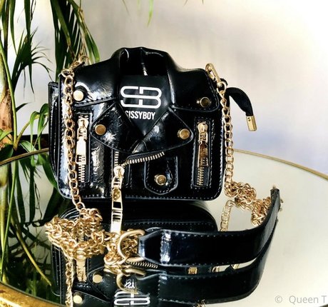 thequeentrish star du porno érotique collection