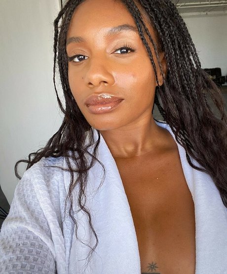 Imani Hakim star du porno érotique photo