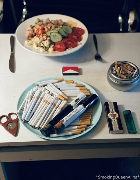 smokingqueenalina haut modèle img