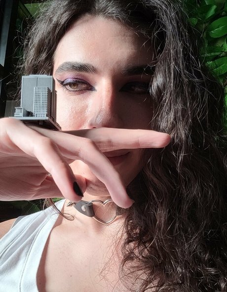 maemerciless étoile adulte photo