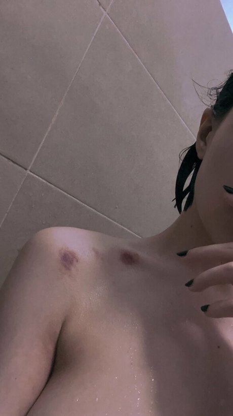 dumbbuni actrice exclusive des photos