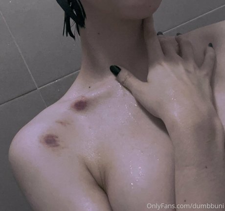 dumbbuni modèle porno archive