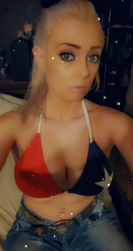 ewiika envy actrice libre galerie