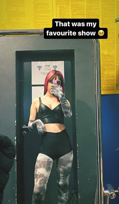 Mikaila Delgado modèle érotique galerie