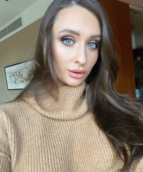 Emma Amelia jolie star du porno galerie