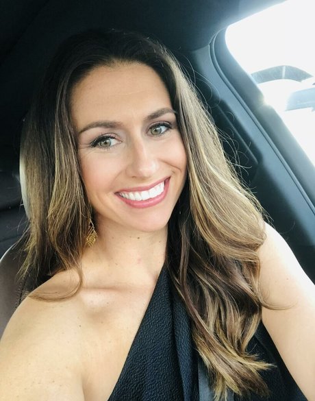 Montana James modèle images