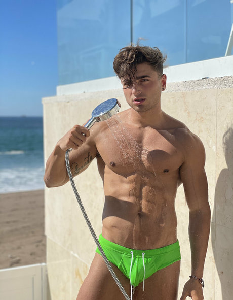 effortprivate modèle sexy image