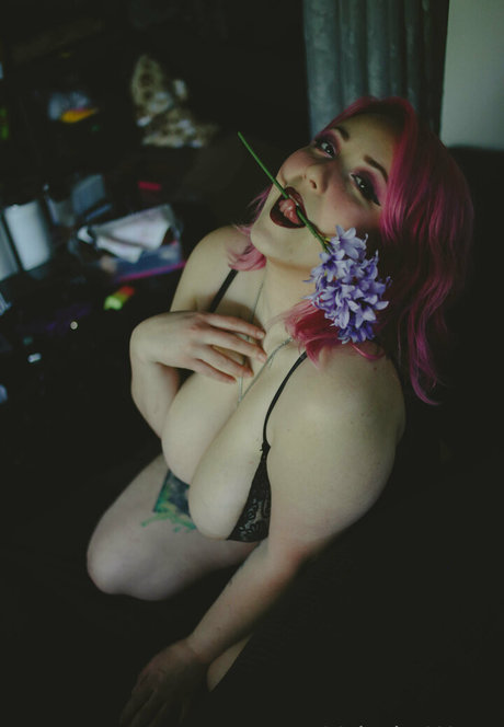 Valerie wagg top star photos