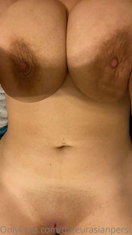 theeurasianpersuasion haut modèle photo