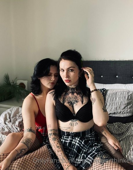 meltheoverthinker étoile chaude image