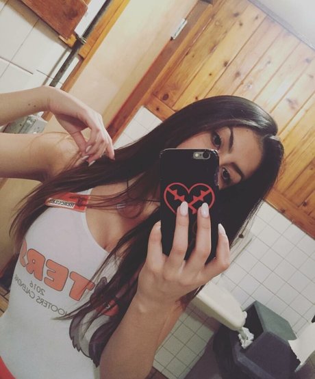 Kami sama modèle nu img