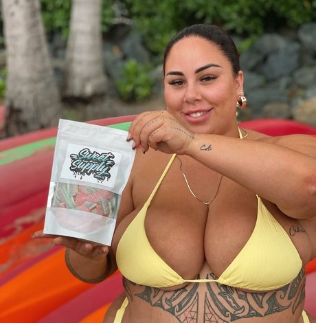 Antonia Waerea Adams star du porno chaud galeries