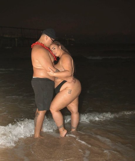 Antonia Waerea Adams actrice érotique images