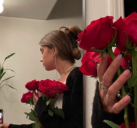 Emiliee Russo modèle pornographique photo