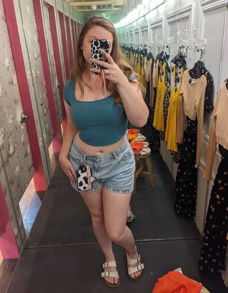 Eightbitbailey star exclusive photos