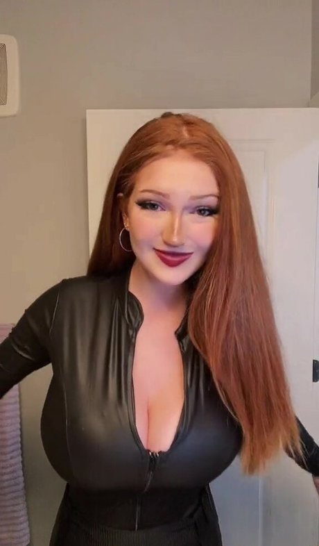 emilyyfiore actrice de sexe galeries