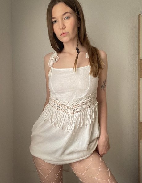 lily mint actrice exclusive image