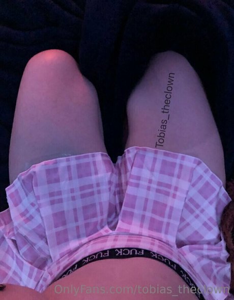 tobias theclown mannequin photos