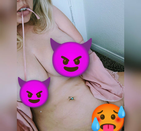 maman ébène onlyfans belle définition photo