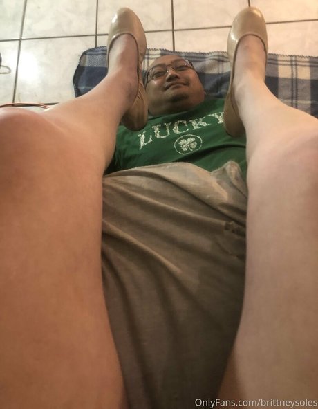 brittneysoles étoile de l'art galerie