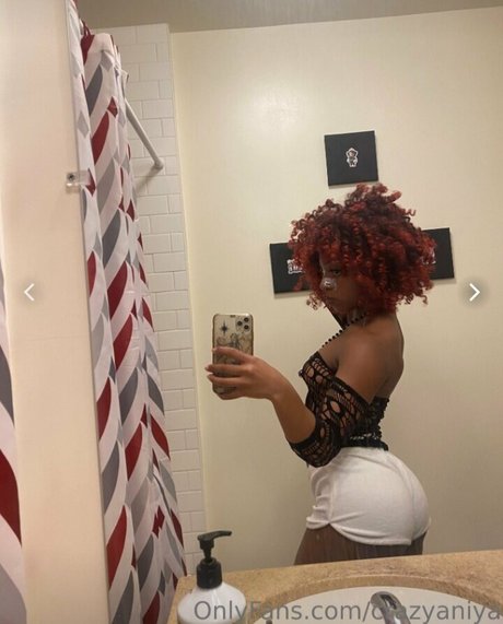 Crazyaniya actrice de grande qualité images