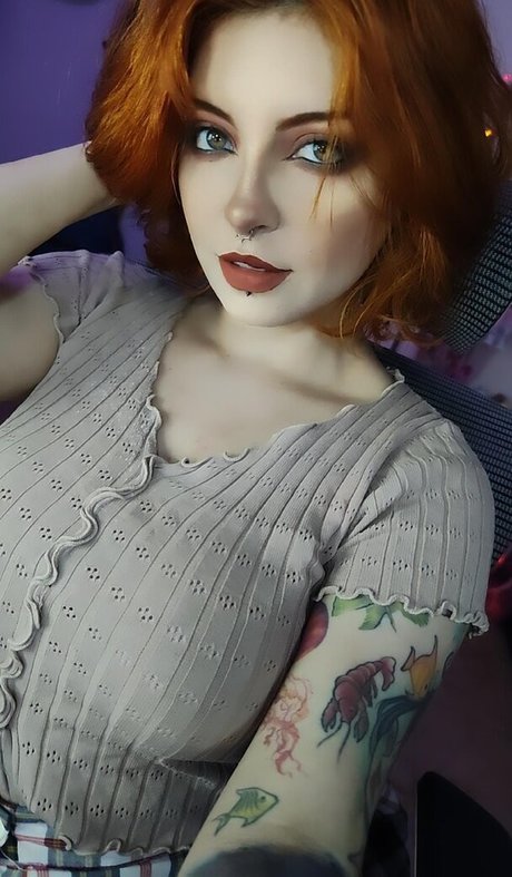 Vic Dagata joli modèle galerie