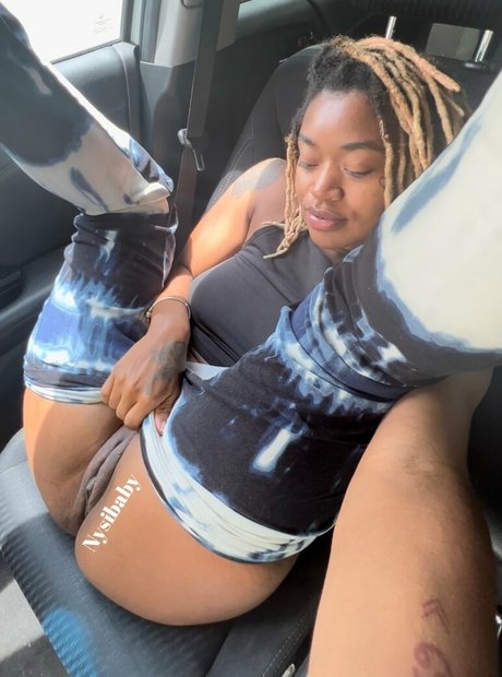 Nysibaby modèle adulte des photos