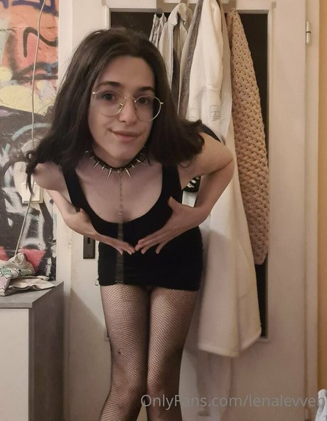 LenaLevven xxx étoile image