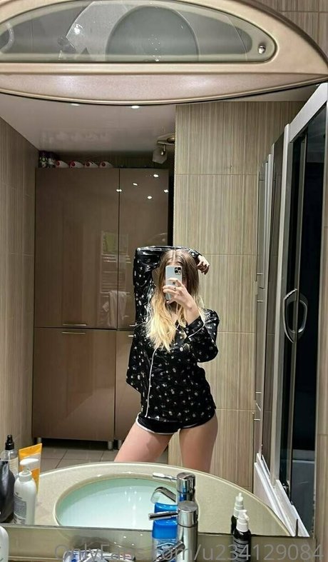 flora belll star du porno nue photos