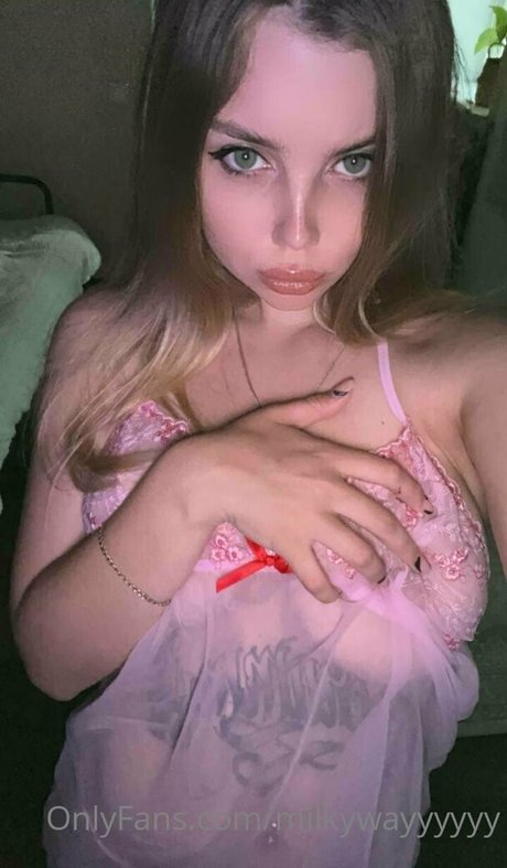 flora belll haut modèle image